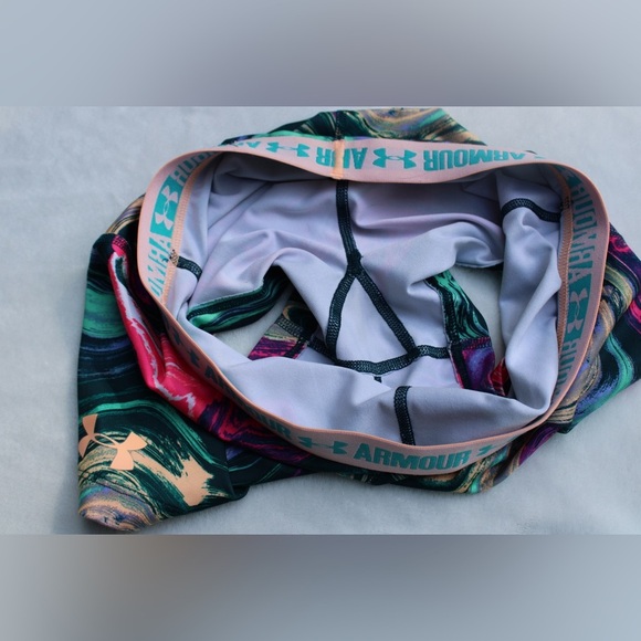 Under Armour Spandex - Picture 4 of 4